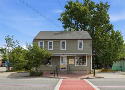 2154 Broad Street, Cranston, Rhode Island 02905, USA