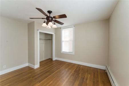 366 Park Place 1, Woonsocket, Rhode Island 02895, USA