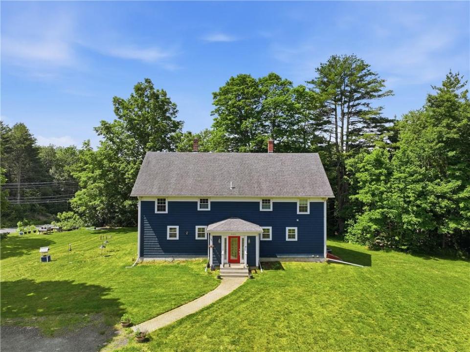 2020 Bronco Highway, Burrillville, Rhode Island 02826, USA