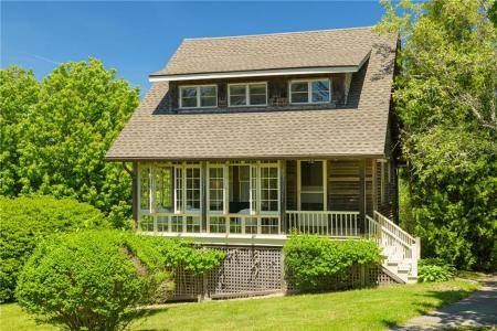6 Chapel Place, Westerly, Rhode Island 02891, USA
