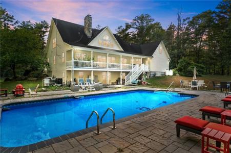 1158 Sisson Road, Coventry, Rhode Island 02827, USA