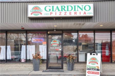 693 Oaklawn Avenue, Cranston, Rhode Island 02920, Stati Uniti
