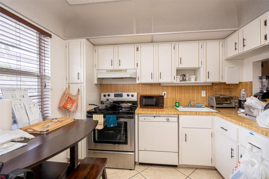 3531 Inverrary Dr 108, Lauderhill, Floride 33319, États-Unis