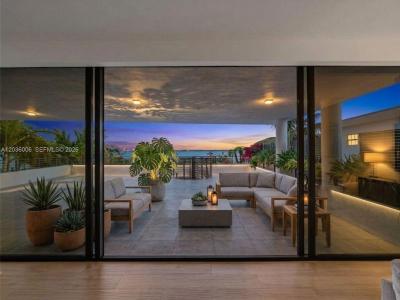 1930 Bay Dr PH1, Miami Beach, Florida 33141, USA