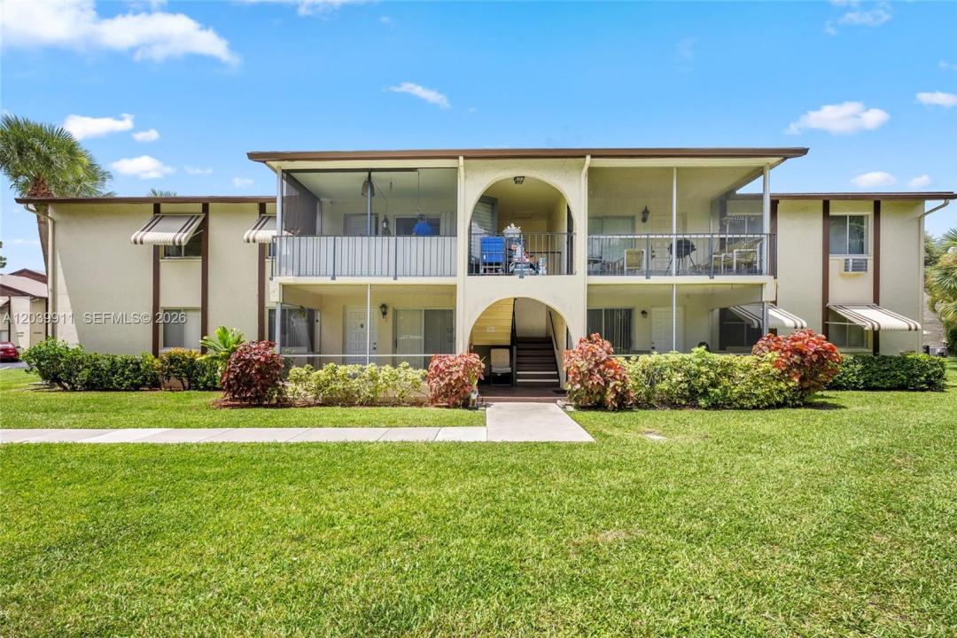 5839 La Pinata Blvd C-2, Green Acres, Floride 33463, États-Unis