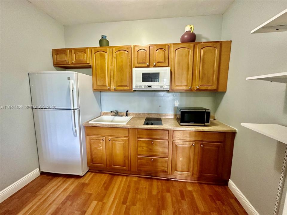 26 Diplomat Pkwy 2368, Hallandale Beach, Floride 33009, États-Unis