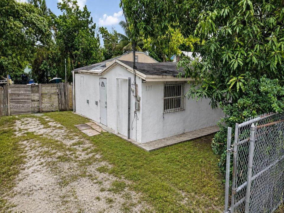 867 NW 109th St, Miami, Florida 33168, USA