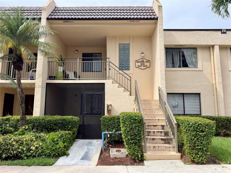16461 Blatt Blvd 103, Weston, Floride 33326, États-Unis