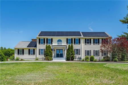 27 Charles Avenue, Uxbridge, Massachusetts 01569, USA