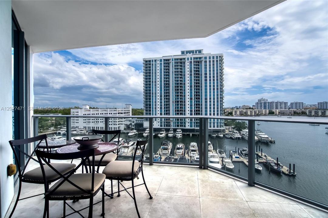 North Miami Beach, Florida 33160, Stati Uniti