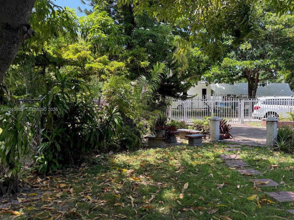 12600 Country Club Ln, Miami, フロリダ 33167, アメリカ合衆国