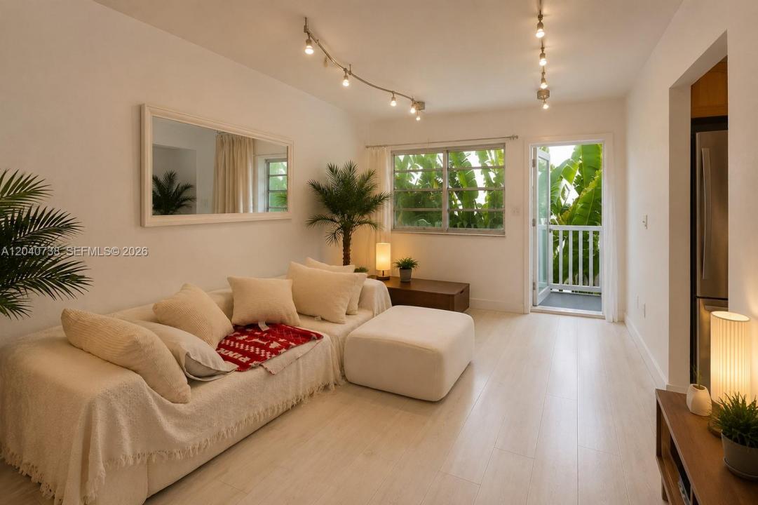 344 Meridian Ave 2B, Miami Beach, Florida 33139, Stati Uniti
