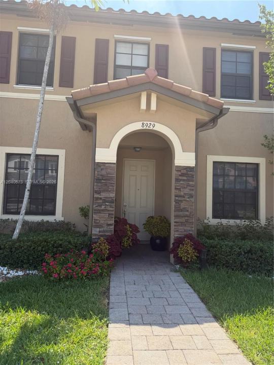 8929 W 35th Way, Hialeah, فلوريدا 33018, الولايات المتحدة