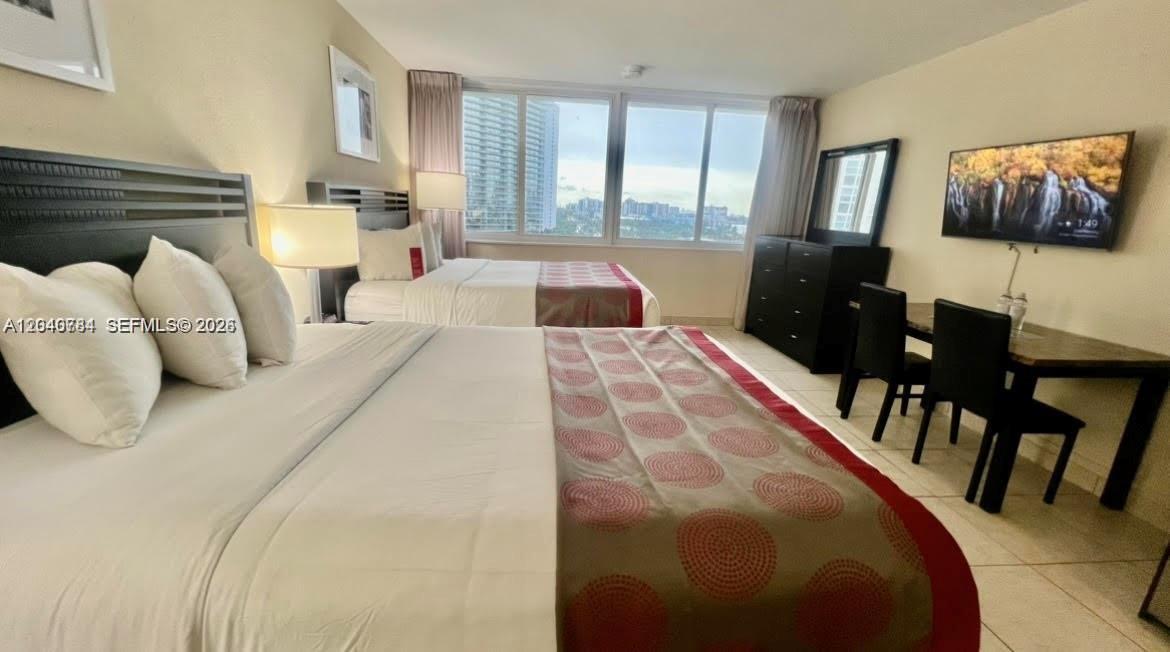 19201 Collins Ave 942, Sunny Isles Beach, Florida 33160, USA
