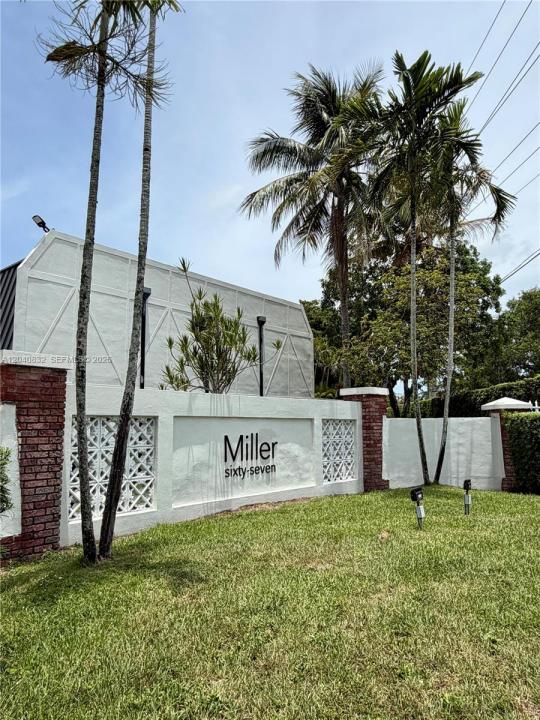 6667 Miller Dr 15, South Miami, Floride 33155, États-Unis