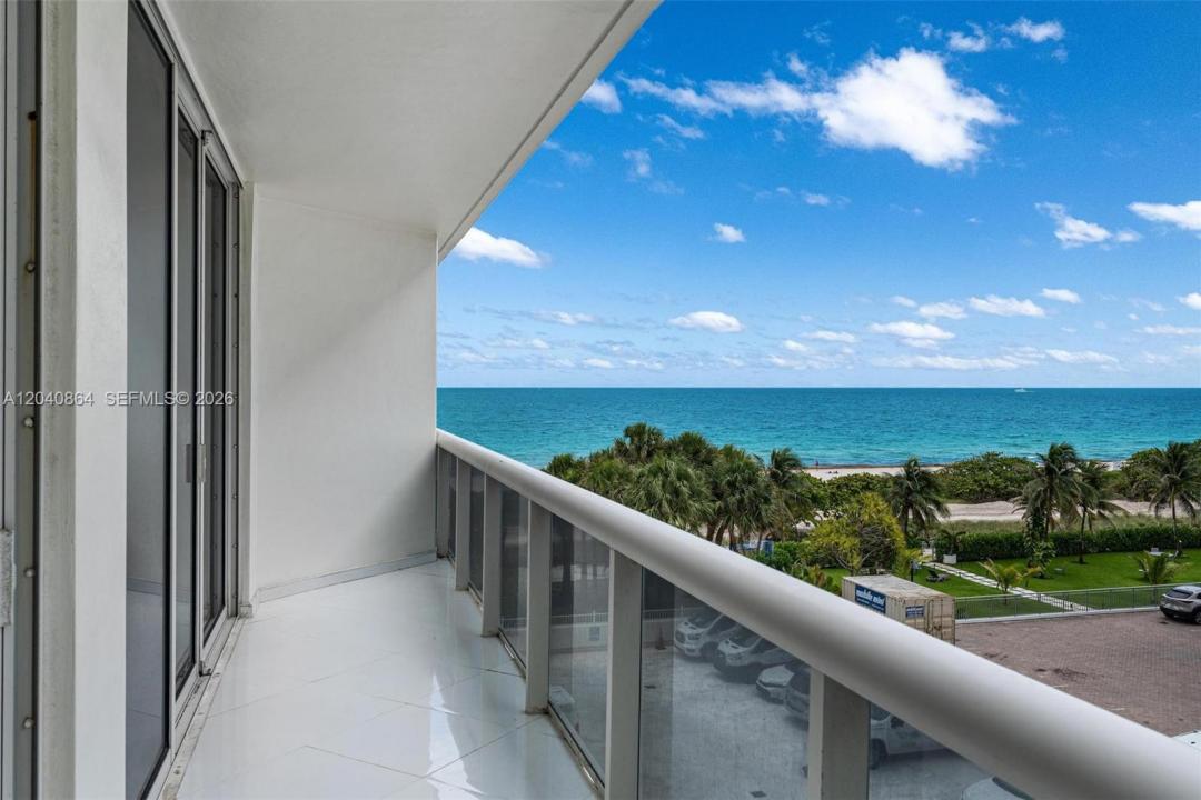 9559 Collins Ave S4-J, Surfside, Florida 33154, Amerika Birleşik Devletleri