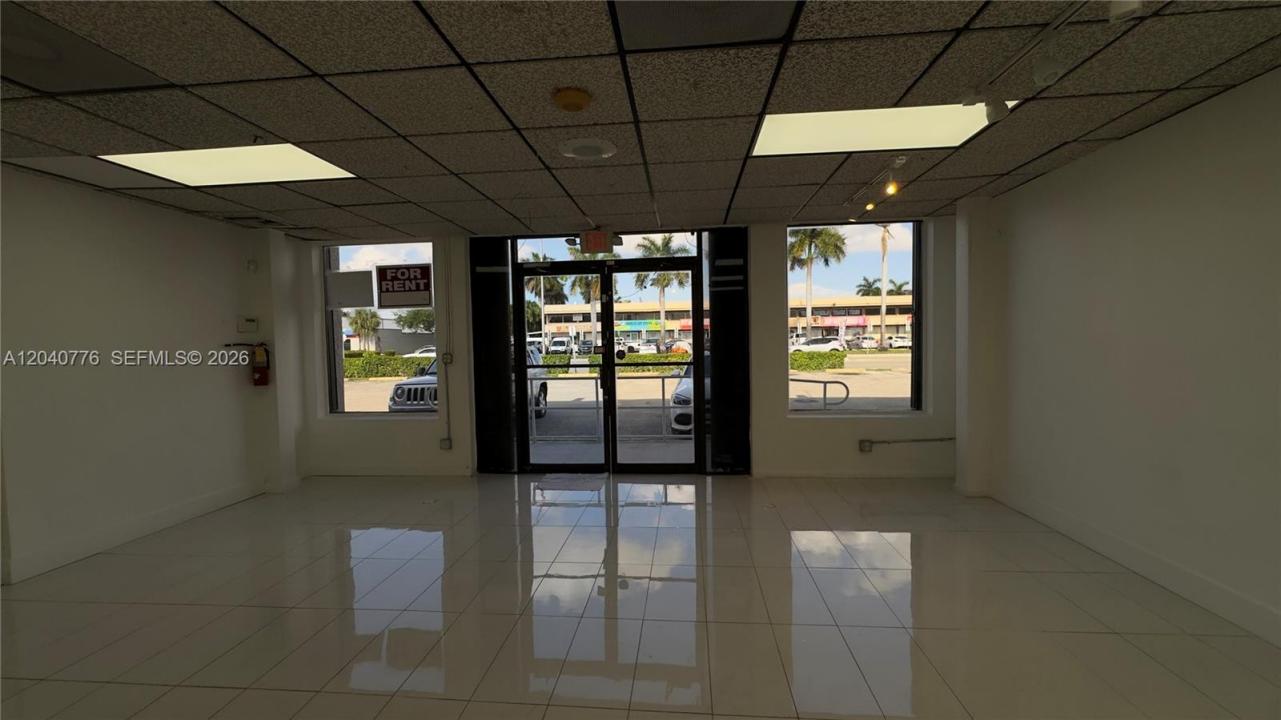 3960 W 16th Ave 204, Hialeah, Floride 33012, États-Unis