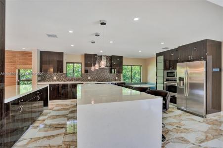 2255 NE 120th St, North Miami, Floride 33181, États-Unis