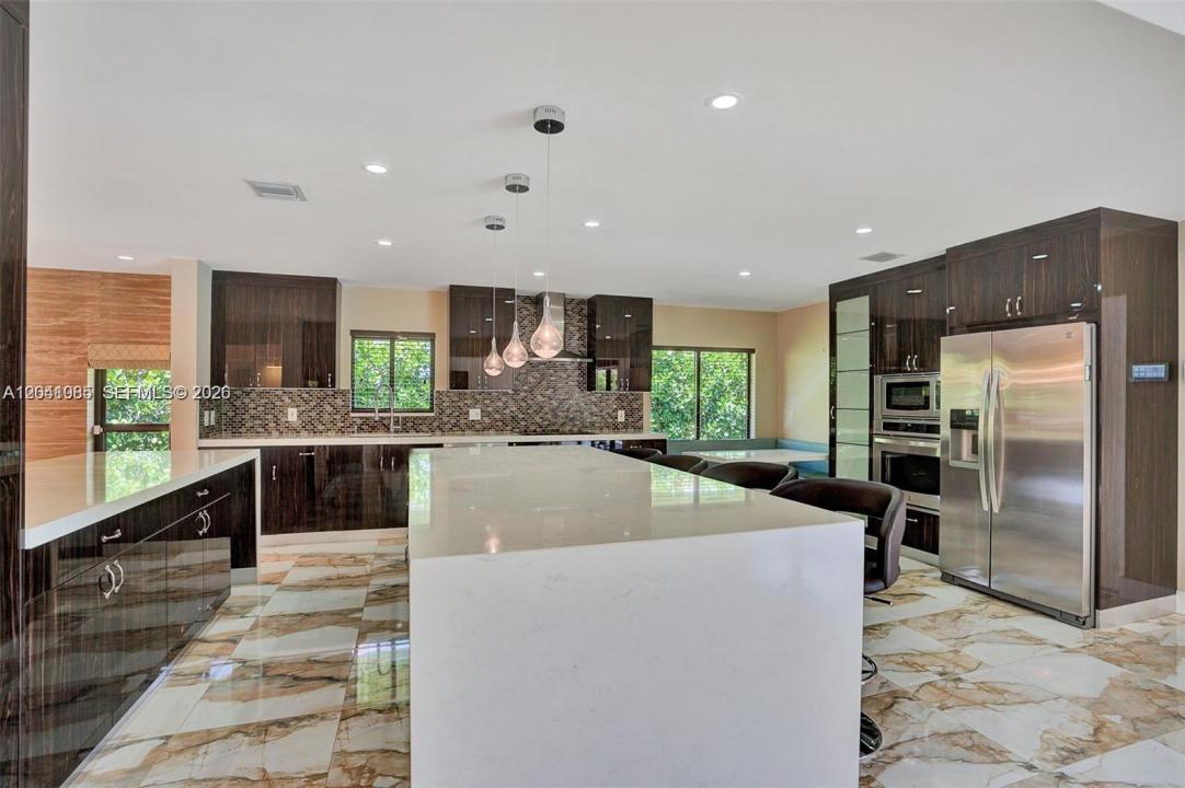 2255 NE 120th St, North Miami, Floride 33181, États-Unis
