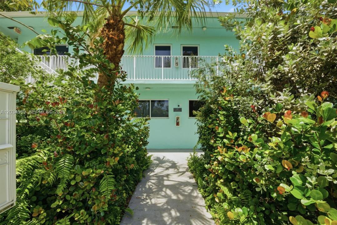 127 NW 74th St 3, Miami, Florida 33150, Stati Uniti