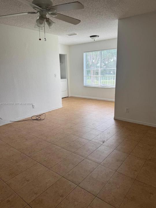 3400 N Pinewalk Dr N 924, Margate, Florida 33063, Stati Uniti