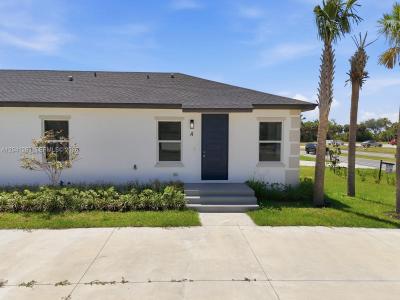 195 W Rotonda A, Port Charlotte, Florida 33947, USA