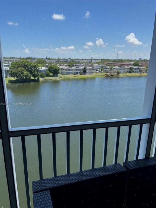 1750 NE 191st St 627-4, Miami, Floride 33179, États-Unis