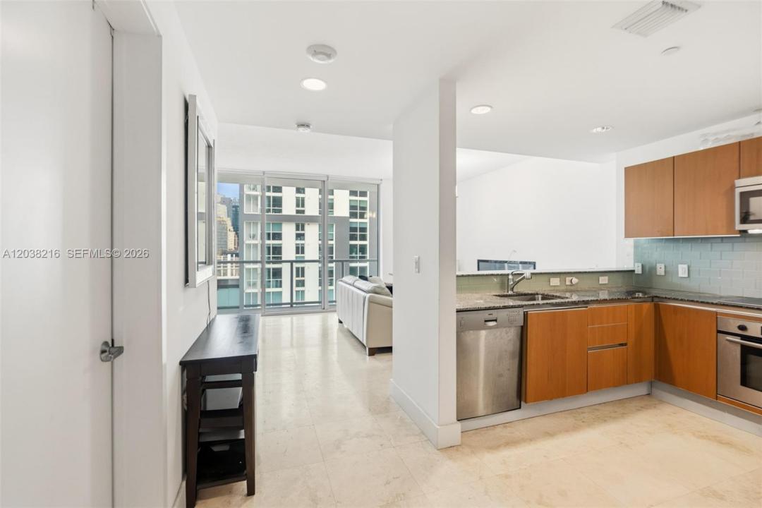 1050 Brickell Ave 2112, Miami, Florida 33131, Stati Uniti