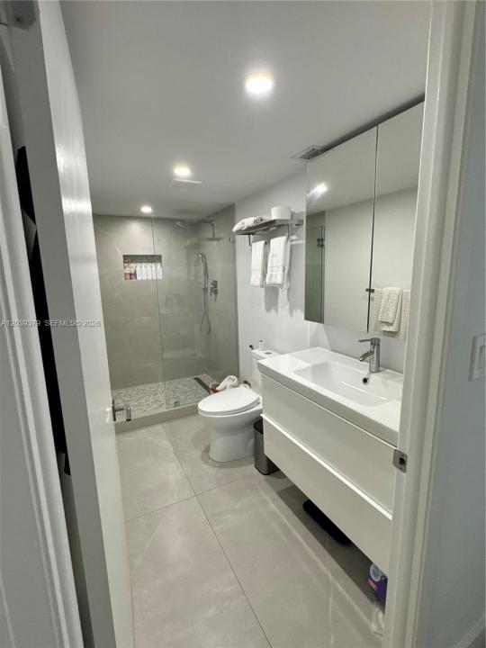 1865 Brickell Ave A1411, Miami, Floride 33129, États-Unis