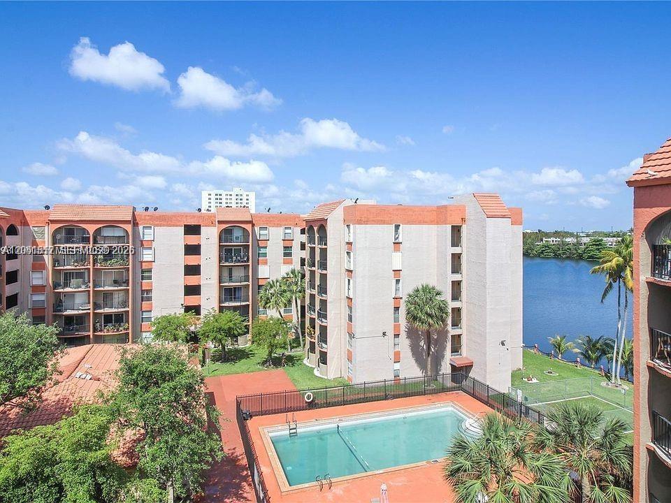 5199 NW 7th St 111, Miami, פלורידה 33126, ארצות הברית של אמריקה