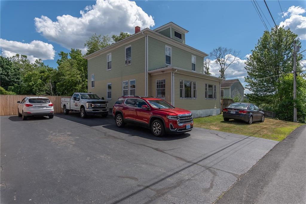 8 SHORT Street, Cumberland, Rhode Island 02864, HOA KỲ