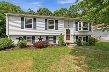 8 Sparrow Drive, Westerly, Rhode Island 02891, USA