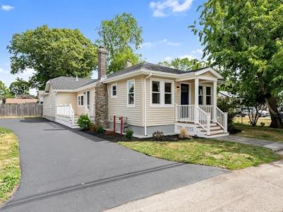 210 Promenade Street, Barrington, Rhode Island 02806, USA