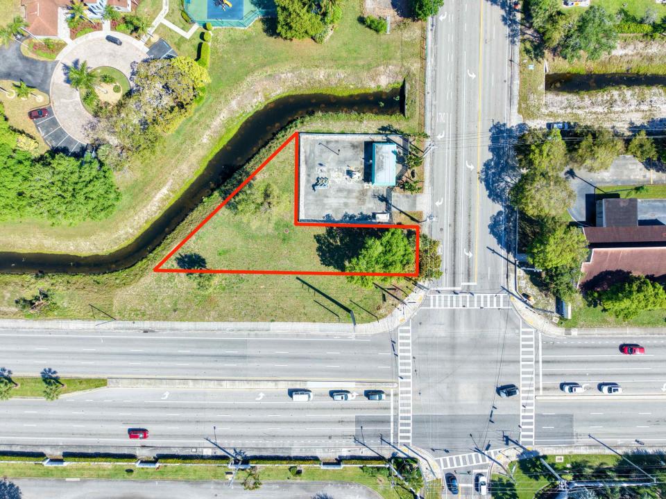 Xxxx Lawrence Road, Boynton Beach, Florida 33436