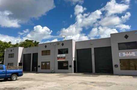 1750 W 39th Place 1005, Hialeah, Florida