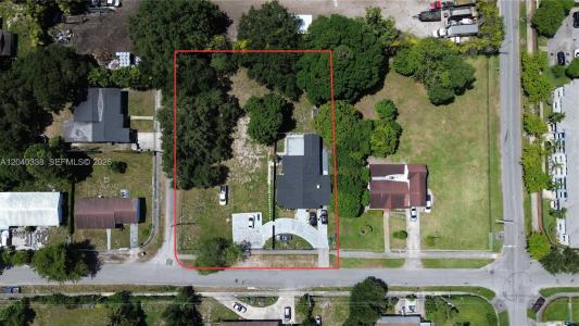 1860 NW 81st St, Miami, Florida 33147, USA