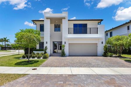 12021 SW 82nd Pl, Miami, Florida 33156, USA