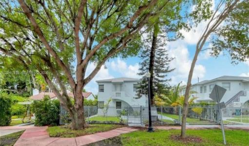 1730 Marseille Dr, Miami Beach, Florida 33141, USA