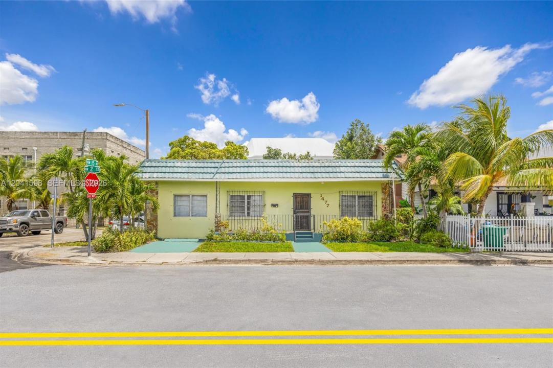 1477 NW 2nd St, Miami, Floride 33125, États-Unis