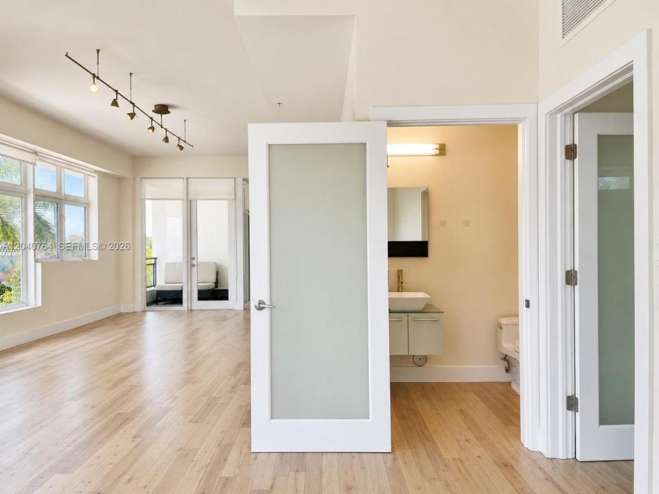 6701 Biscayne Blvd 201, Miami, Florida 33138, Stati Uniti