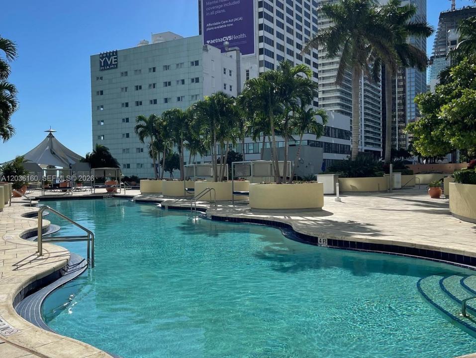 253 NE 2nd St 2108, Miami, Florida 33132, USA