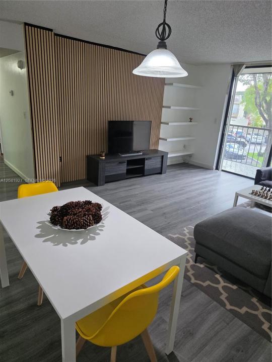 8065 SW 107th Ave 202, Miami, Florida 33173, Stati Uniti