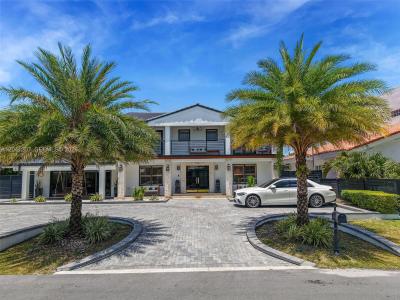16416 NE 32nd Ave, North Miami Beach, Флорида 33160, Соединенные Штаты