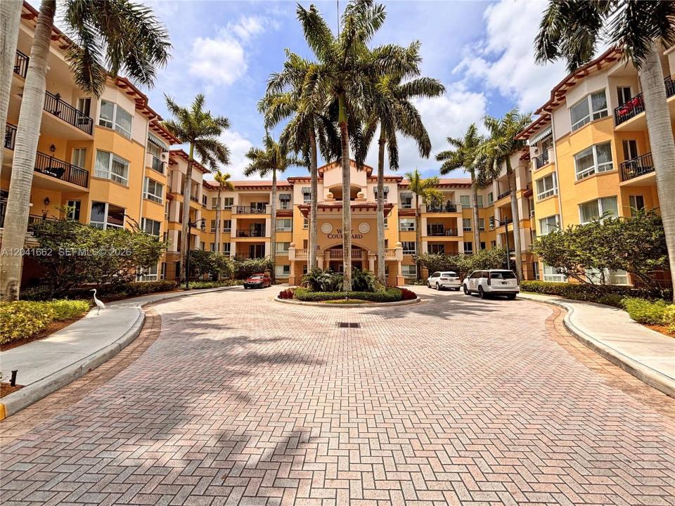 16101 Emerald Estates Dr 155, Weston, Floride 33331, États-Unis