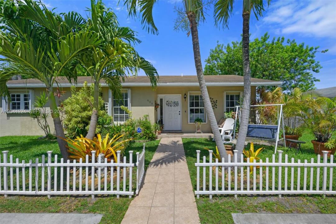 906 SW 8th Ave, Hallandale Beach, Floride 33009, États-Unis