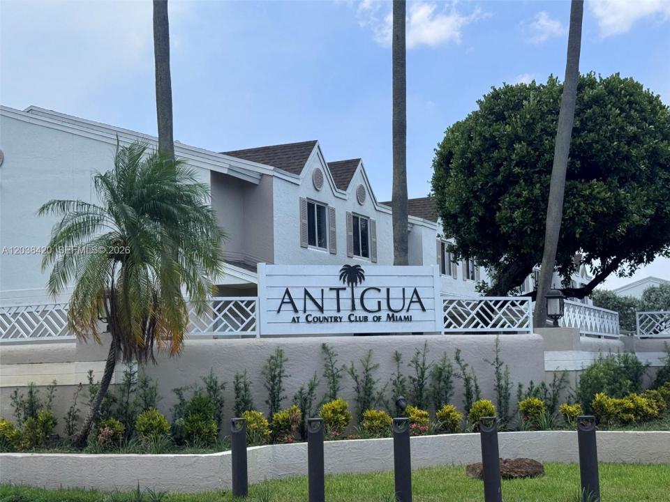17425 NW 67th Pl N-13, Hialeah, Floride 33015, États-Unis