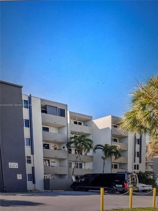 10090 NW 80th Ct 1241, Hialeah Gardens, Florida 33016, Stati Uniti