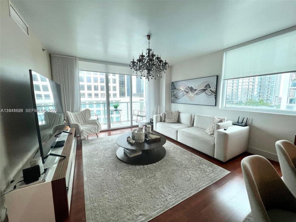 500 Brickell Ave 1410, Miami, Floride 33131, États-Unis