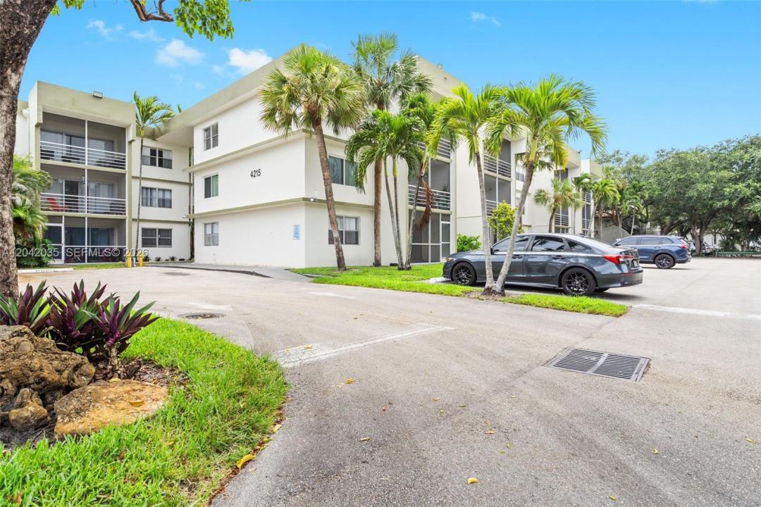 4215 N University Dr 305, Sunrise, Florida 33351, Stati Uniti