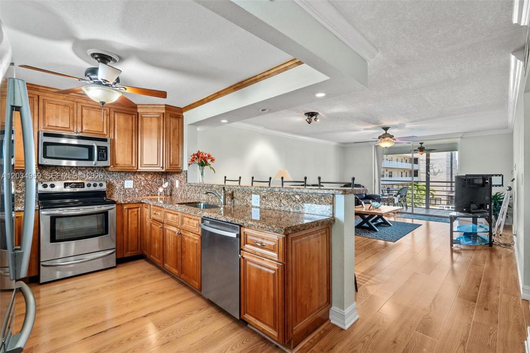 325 SE 11th Ter 308, Dania Beach, Florida 33004, Stati Uniti